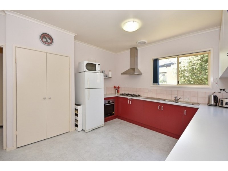 4 Fraser Court, Kangaroo Flat VIC 3555