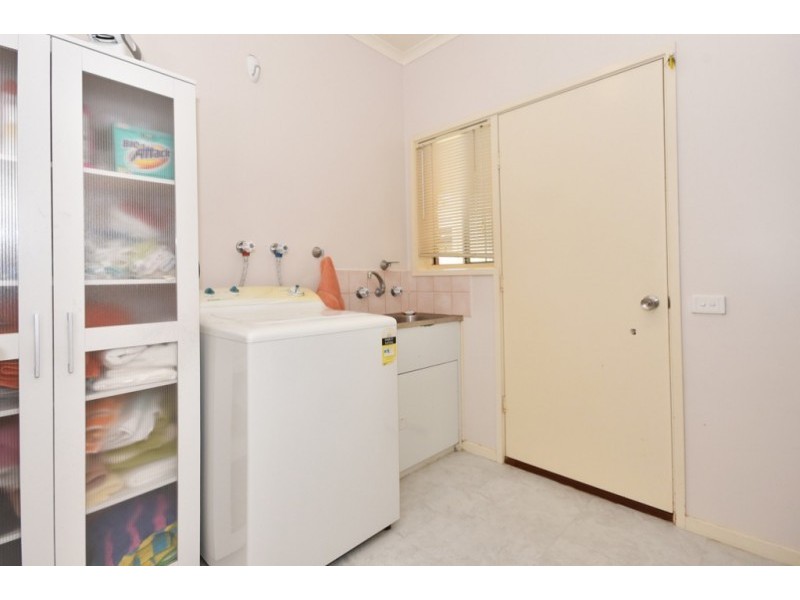 4 Fraser Court, Kangaroo Flat VIC 3555