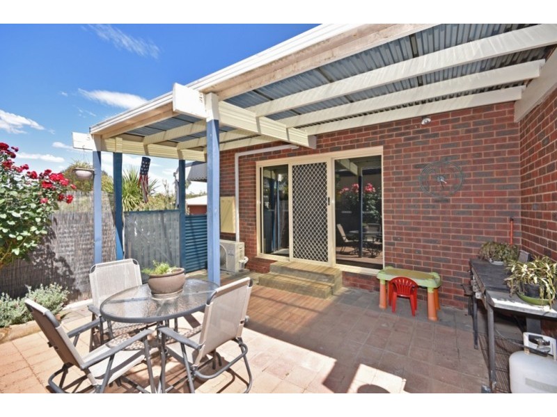 4 Fraser Court, Kangaroo Flat VIC 3555