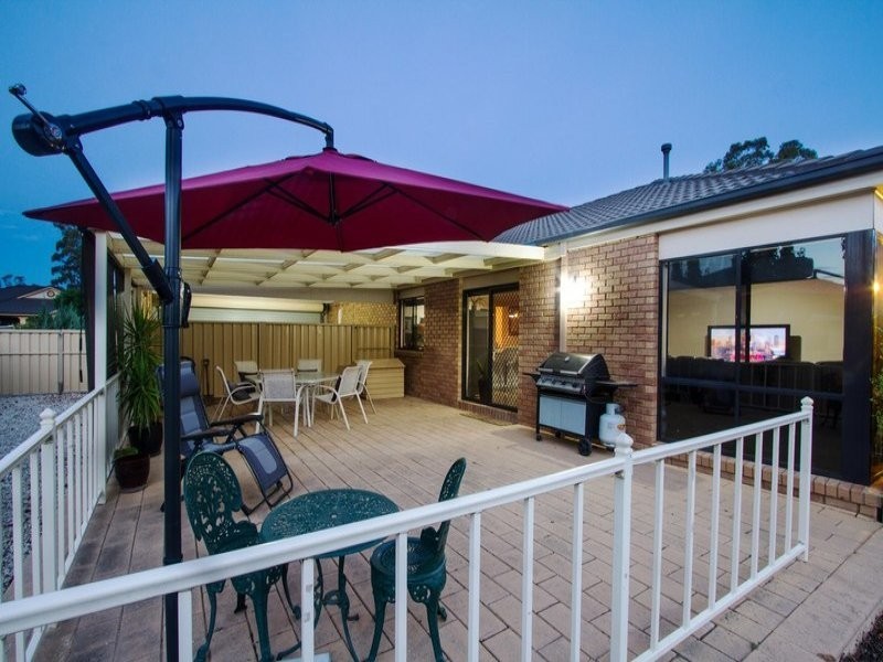 25 Pioneer Drive, Maiden Gully VIC 3551