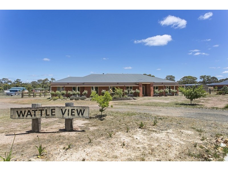 19 Dino Court, Junortoun VIC 3551