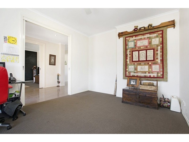 19 Dino Court, Junortoun VIC 3551