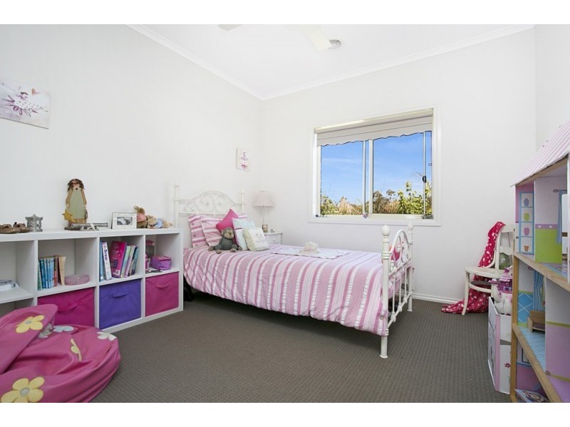 19 Dino Court, Junortoun VIC 3551