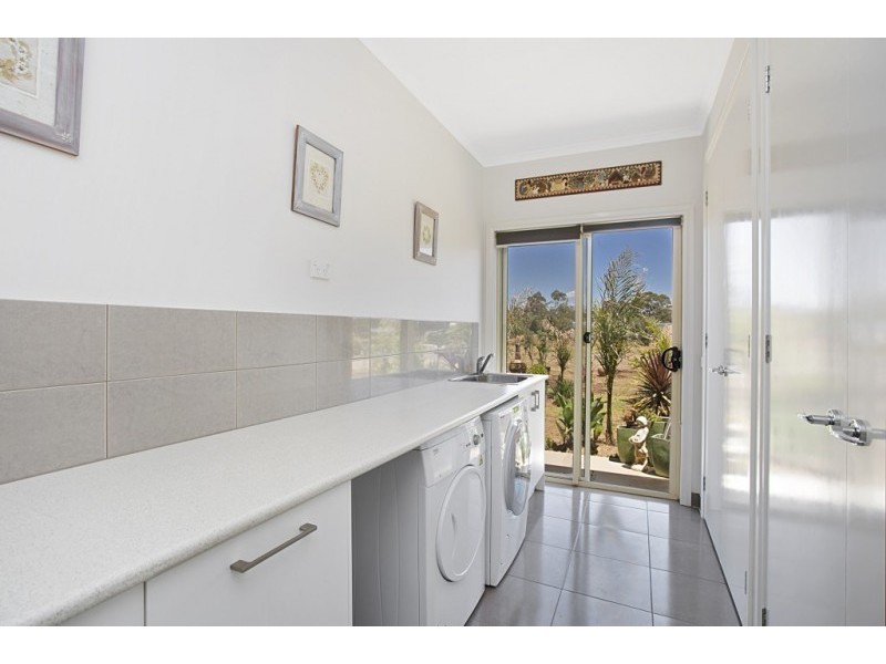 19 Dino Court, Junortoun VIC 3551