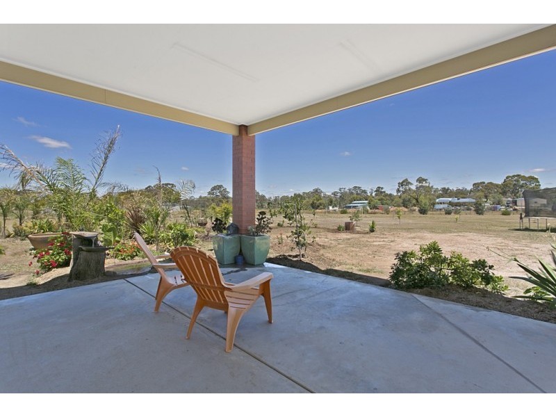 19 Dino Court, Junortoun VIC 3551