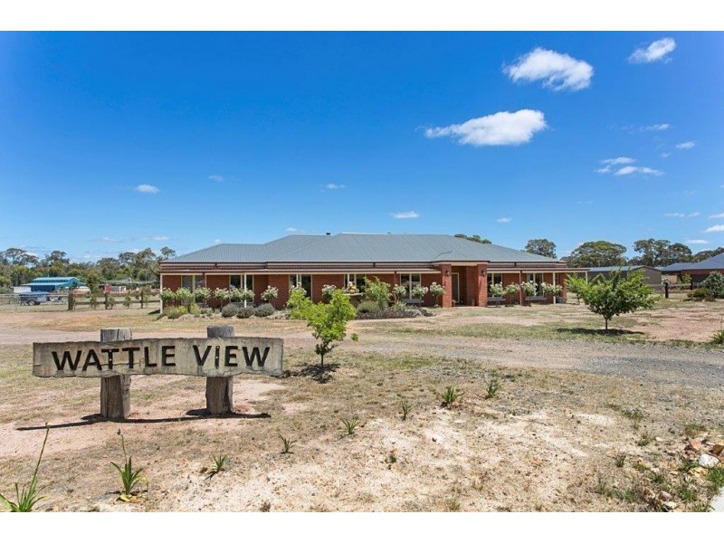 19 Dino Court, Junortoun VIC 3551