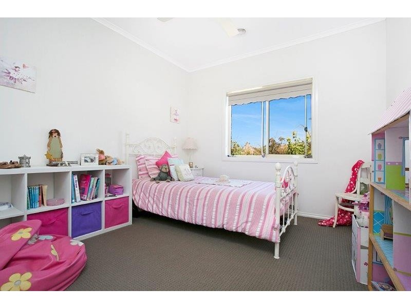 19 Dino Court, Junortoun VIC 3551