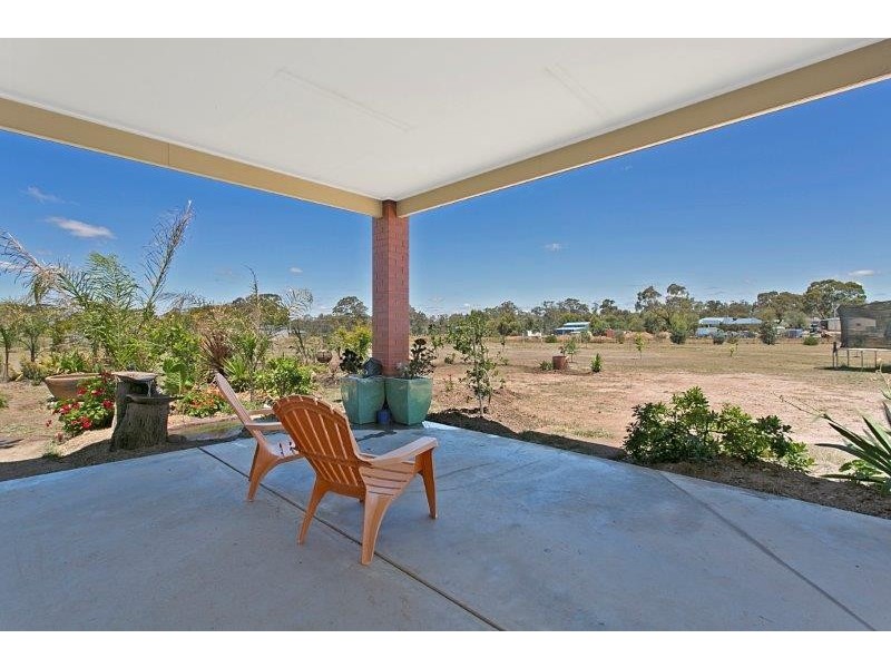 19 Dino Court, Junortoun VIC 3551