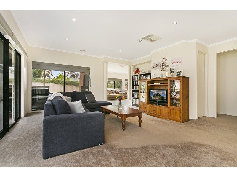 10 Yurunga Drive, Castlemaine VIC 3450