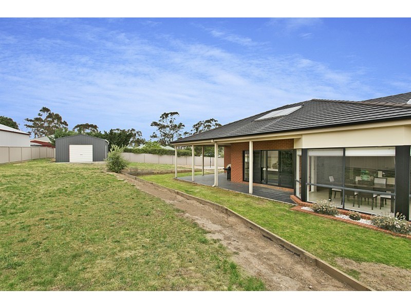 10 Yurunga Drive, Castlemaine VIC 3450