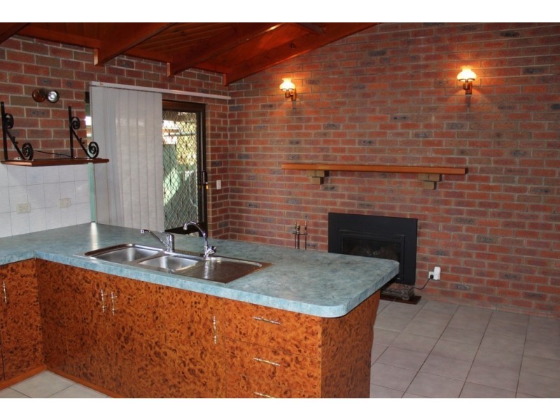 33 Kookaburra Avenue, North Bendigo VIC 3550