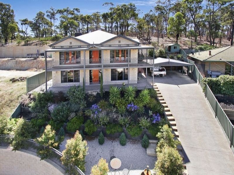 6 Hansa Court, Kangaroo Flat VIC 3555