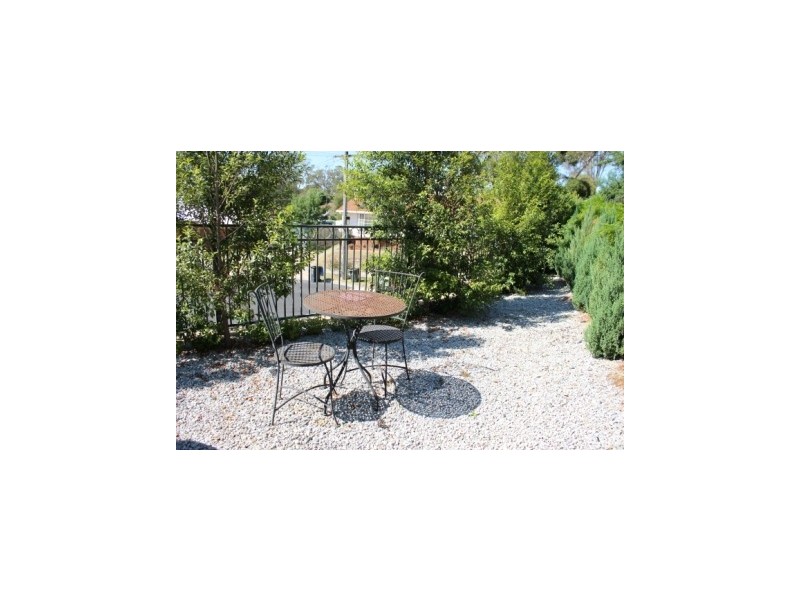 6 Hansa Court, Kangaroo Flat VIC 3555