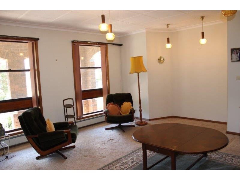 6 Lansell Street, Kangaroo Flat VIC 3555