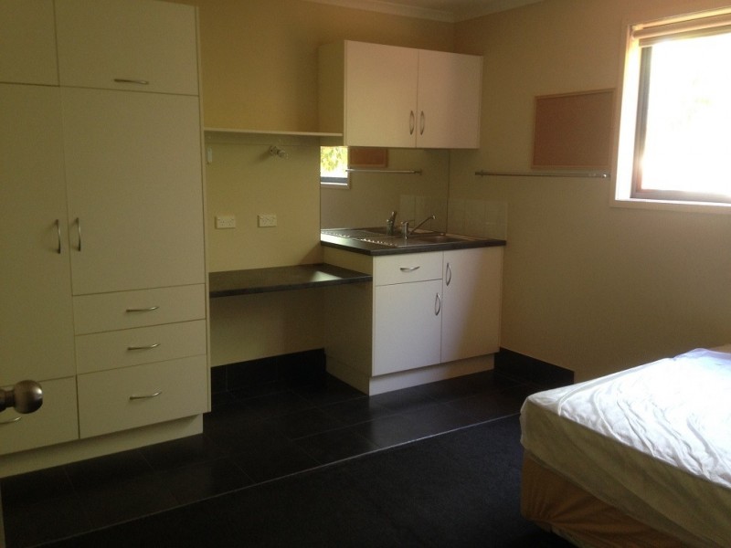 Room 8/31 Churchill Avenue, Bendigo VIC 3550