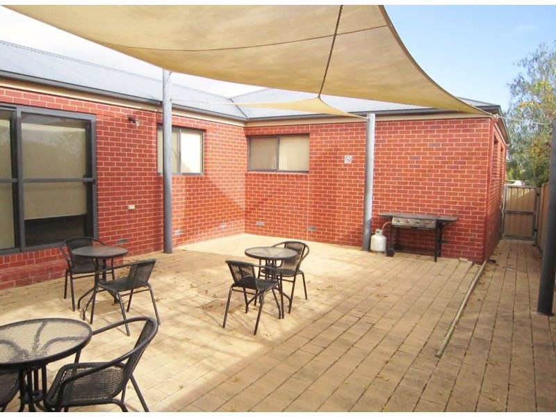 Room 8/31 Churchill Avenue, Bendigo VIC 3550
