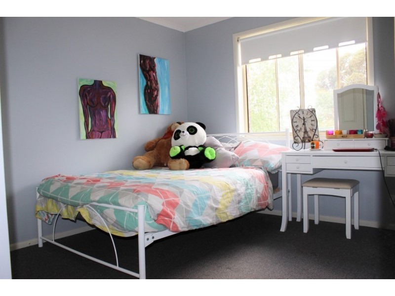 44 Brentwood Boulevard, Strathfieldsaye VIC 3551