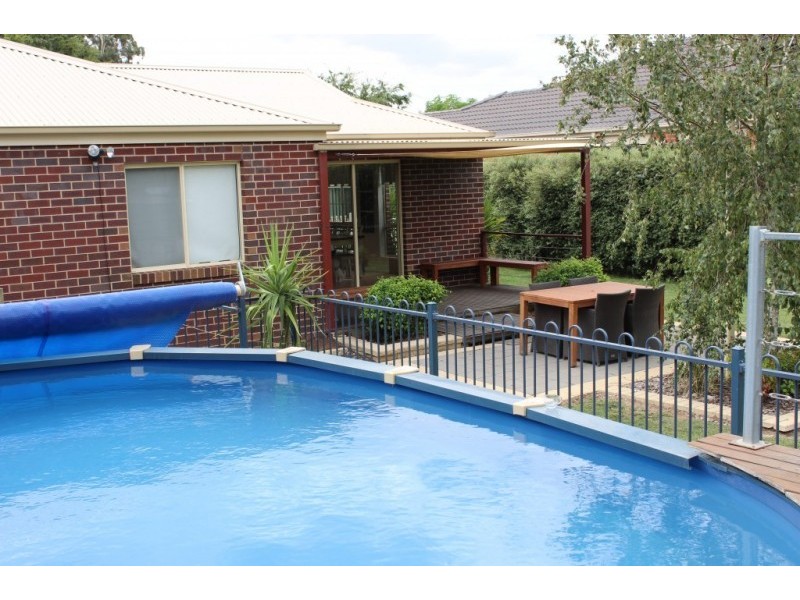 44 Brentwood Boulevard, Strathfieldsaye VIC 3551