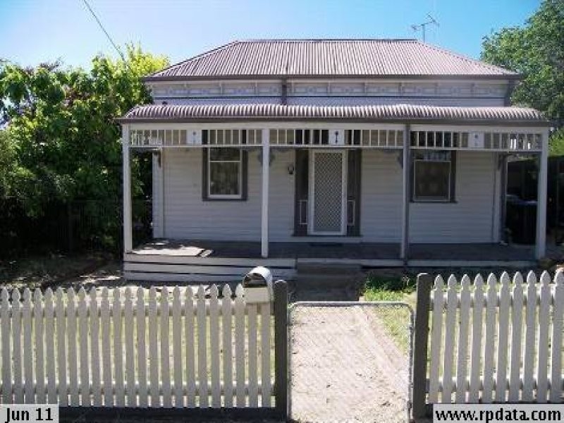 4 Haggar Street, Eaglehawk VIC 3556