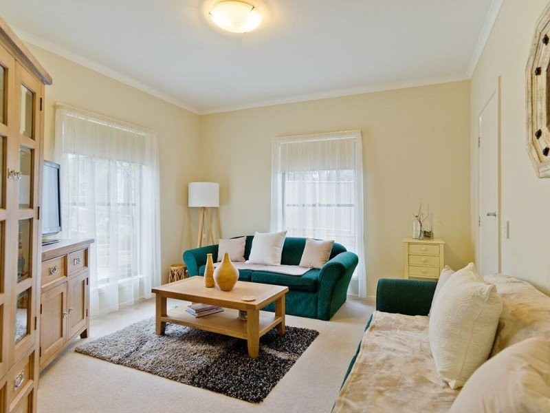 Unit 2/3 Maldon Road, Castlemaine VIC 3450