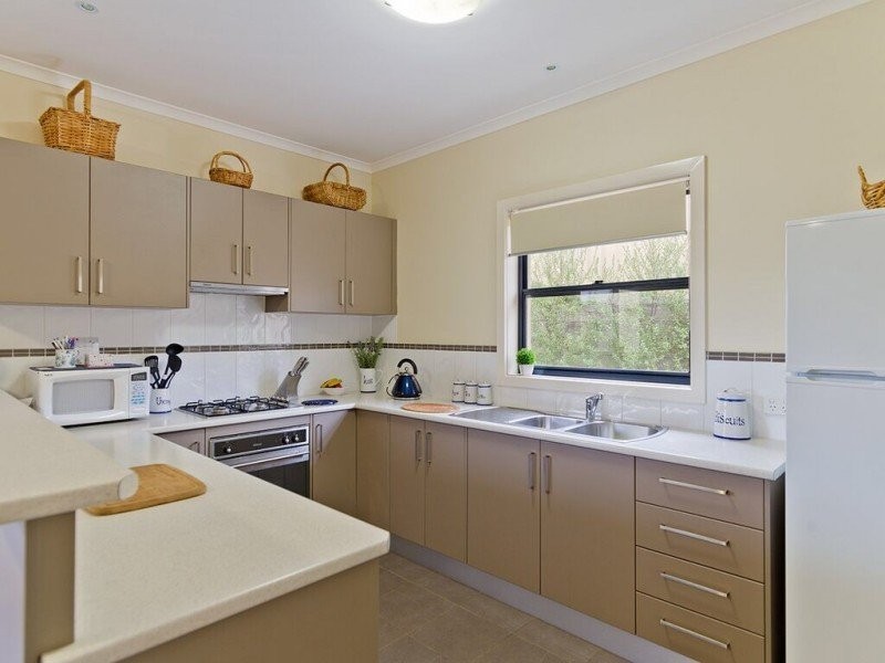 Unit 2/3 Maldon Road, Castlemaine VIC 3450