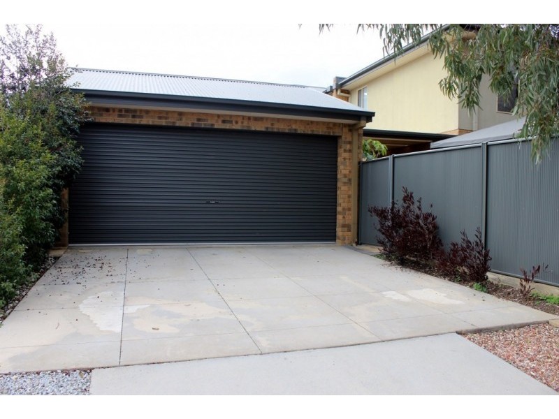 10 Wisteria Court, Flora Hill VIC 3550