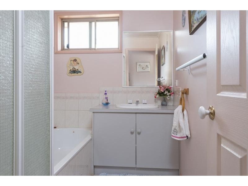 18 Jackman Court, Golden Square VIC 3555