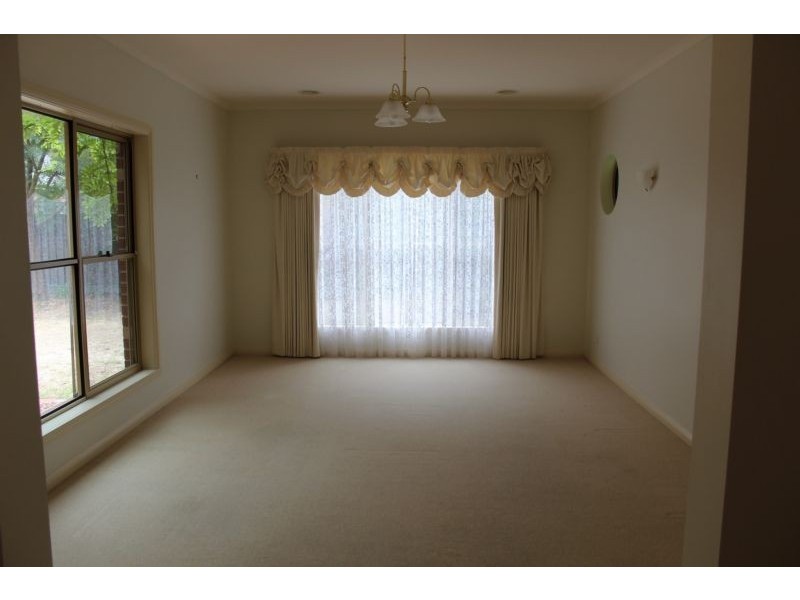 119 Crusoe Road, Kangaroo Flat VIC 3555