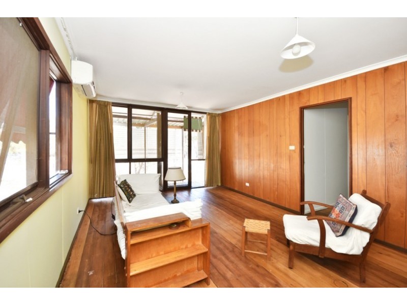 239 Allingham Street, Kangaroo Flat VIC 3555