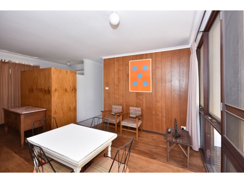 239 Allingham Street, Kangaroo Flat VIC 3555