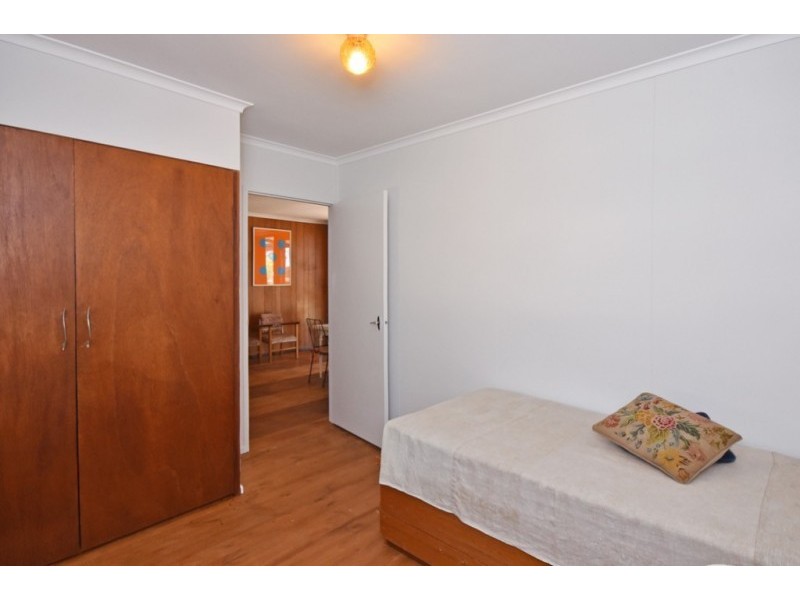 239 Allingham Street, Kangaroo Flat VIC 3555