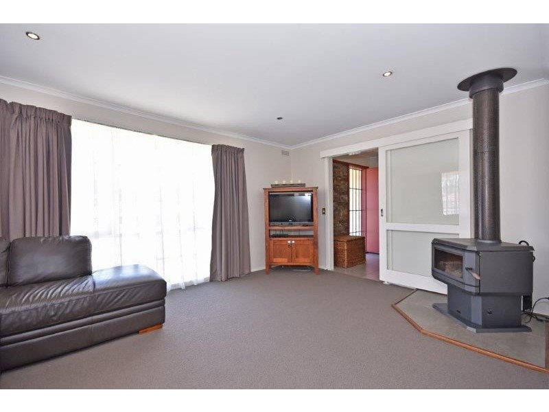 120 Olympic Parade, Kangaroo Flat VIC 3555