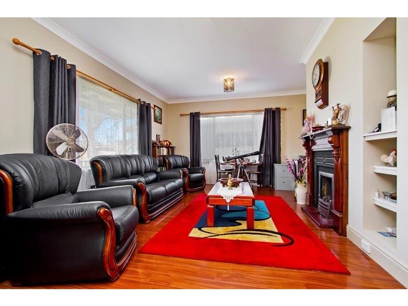 14 Poplar Street, Golden Square VIC 3555