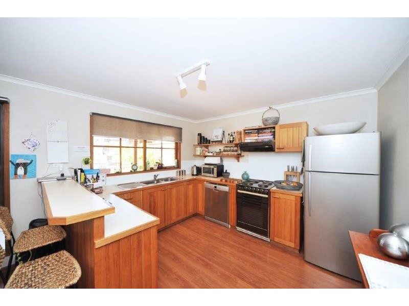 22 Deakin Drive, Flora Hill VIC 3550