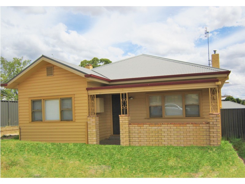 34 Brown Street, California Gully VIC 3556