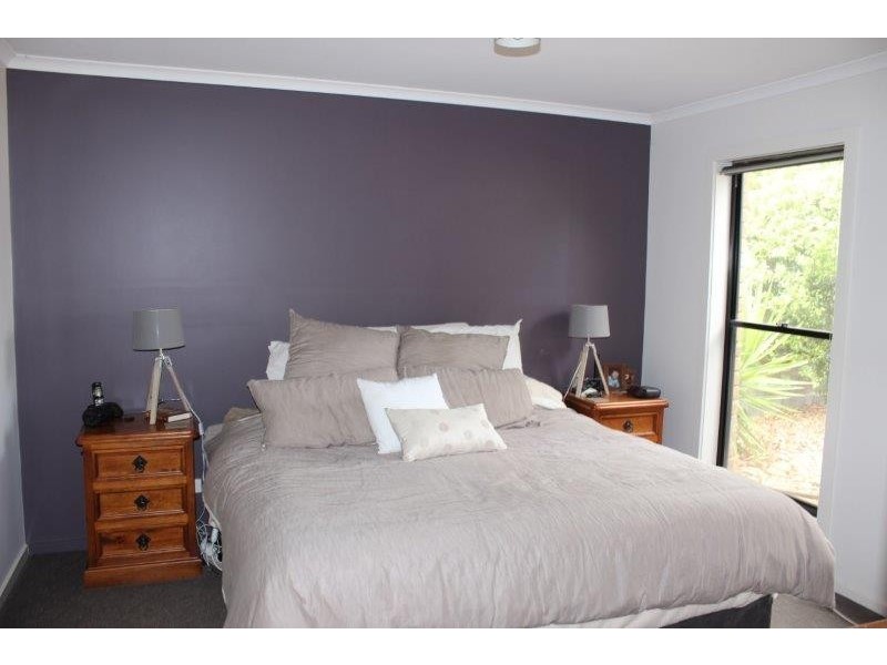 71 Amara Way, Kangaroo Flat VIC 3555