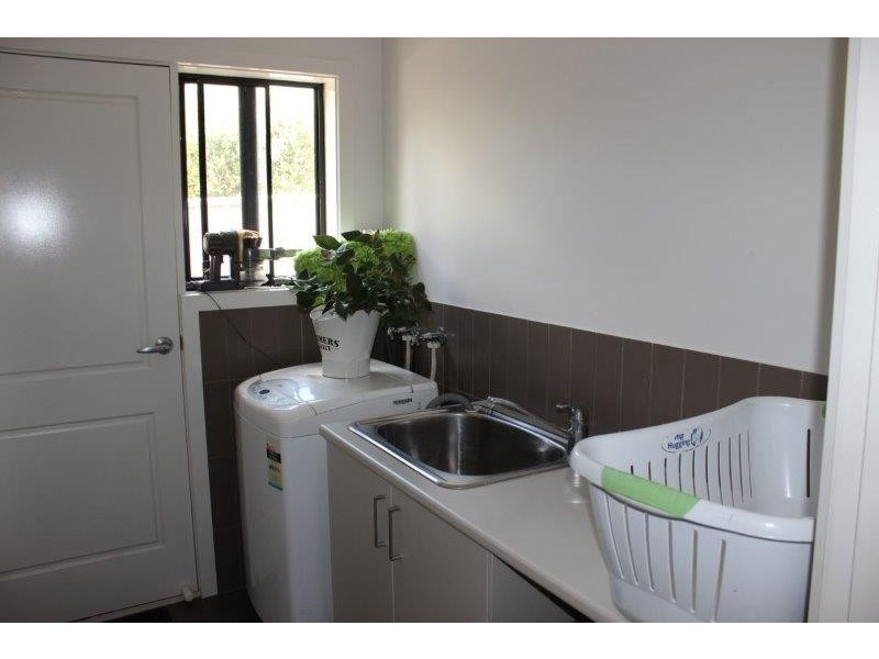 71 Amara Way, Kangaroo Flat VIC 3555