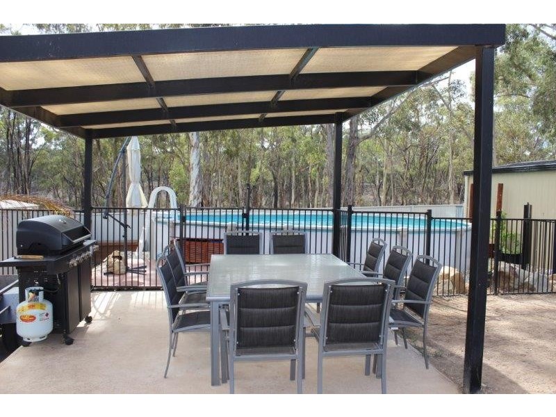 71 Amara Way, Kangaroo Flat VIC 3555