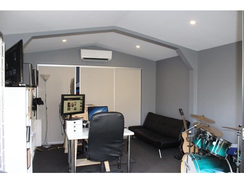 71 Amara Way, Kangaroo Flat VIC 3555