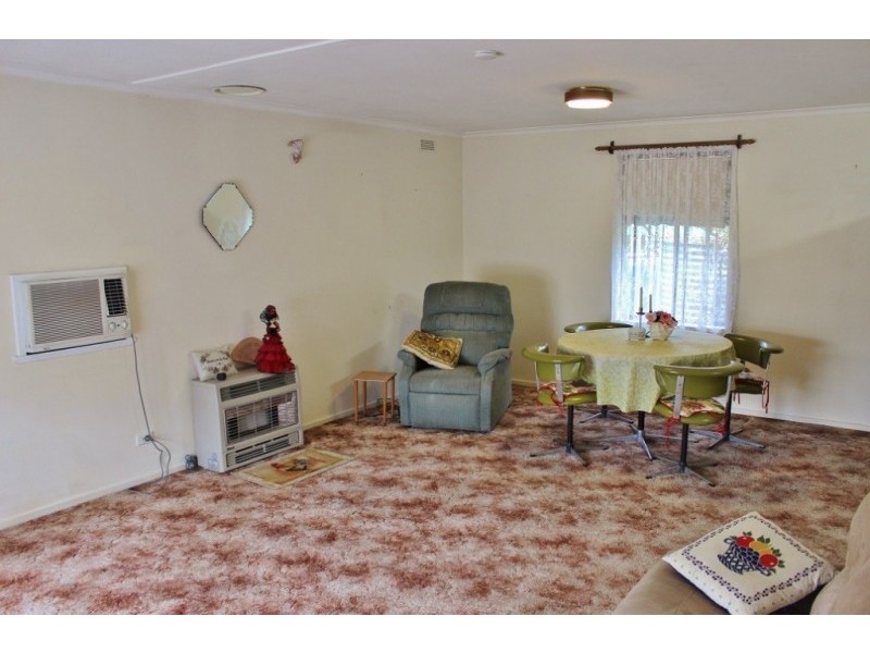 1 Olympic Parade, Kangaroo Flat VIC 3555