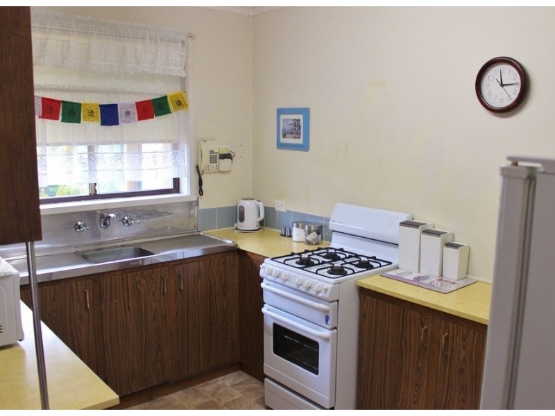 1 Olympic Parade, Kangaroo Flat VIC 3555