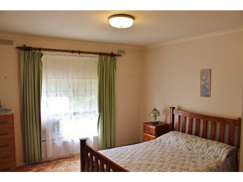 1 Olympic Parade, Kangaroo Flat VIC 3555