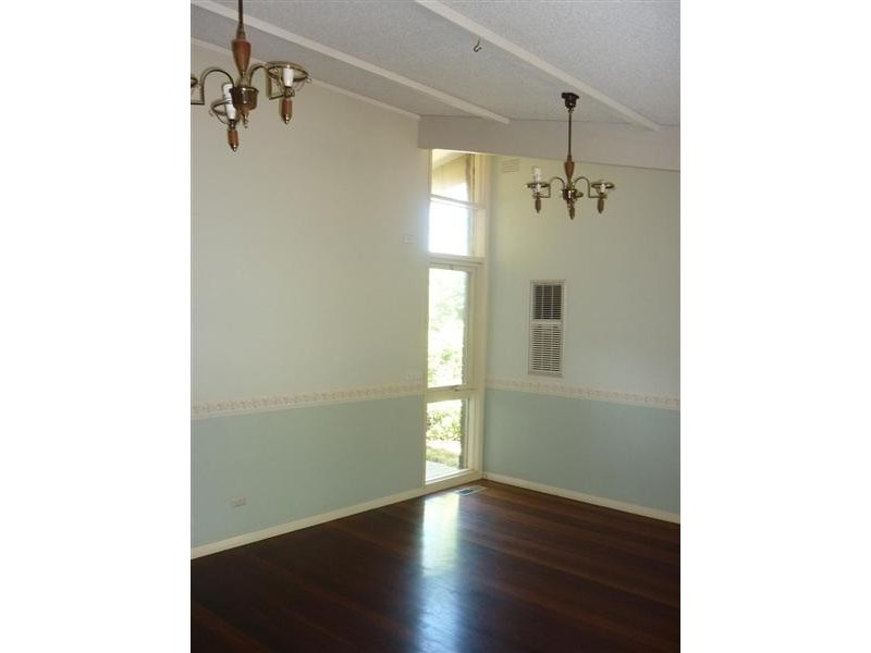 20 Harley Street, Strathdale VIC 3550