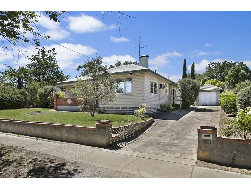 334 Barker Street, Castlemaine VIC 3450