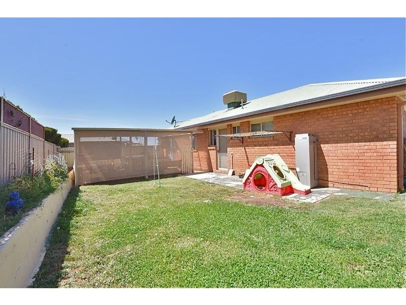 6B Lukin Crescent, Kangaroo Flat VIC 3555