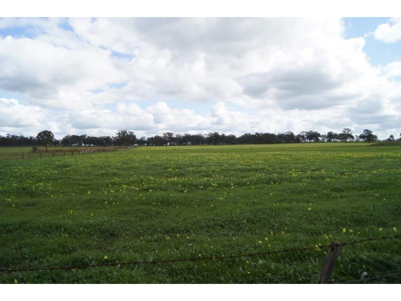 24 Jensens Road, Kamarooka VIC 3570