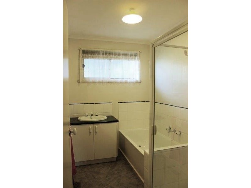 1 Gledhill Rise, Kangaroo Flat VIC 3555