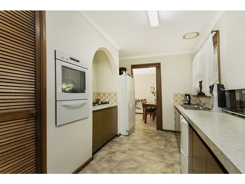 17 Ray Street, Castlemaine VIC 3450