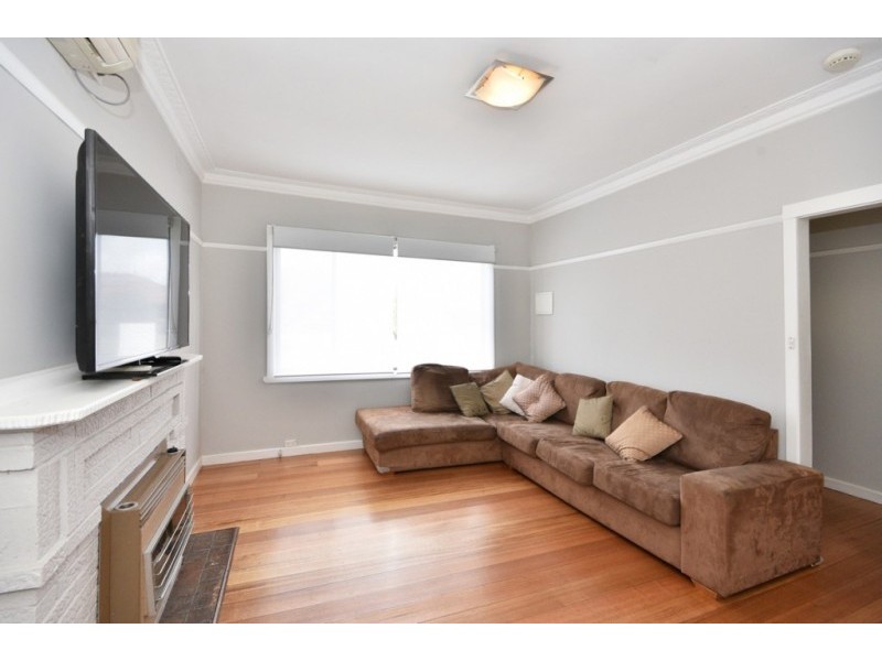 5 Lindsay Street, Kangaroo Flat VIC 3555