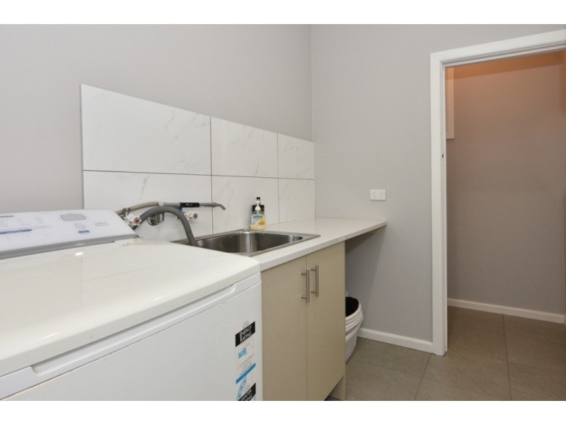 5 Lindsay Street, Kangaroo Flat VIC 3555